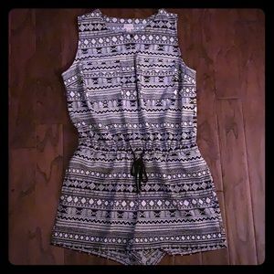 Romper Aztec design